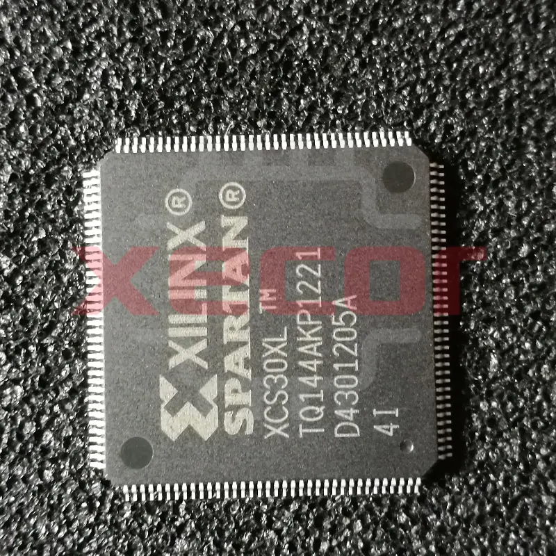 XCS30XL-4TQ144I TQFP-144